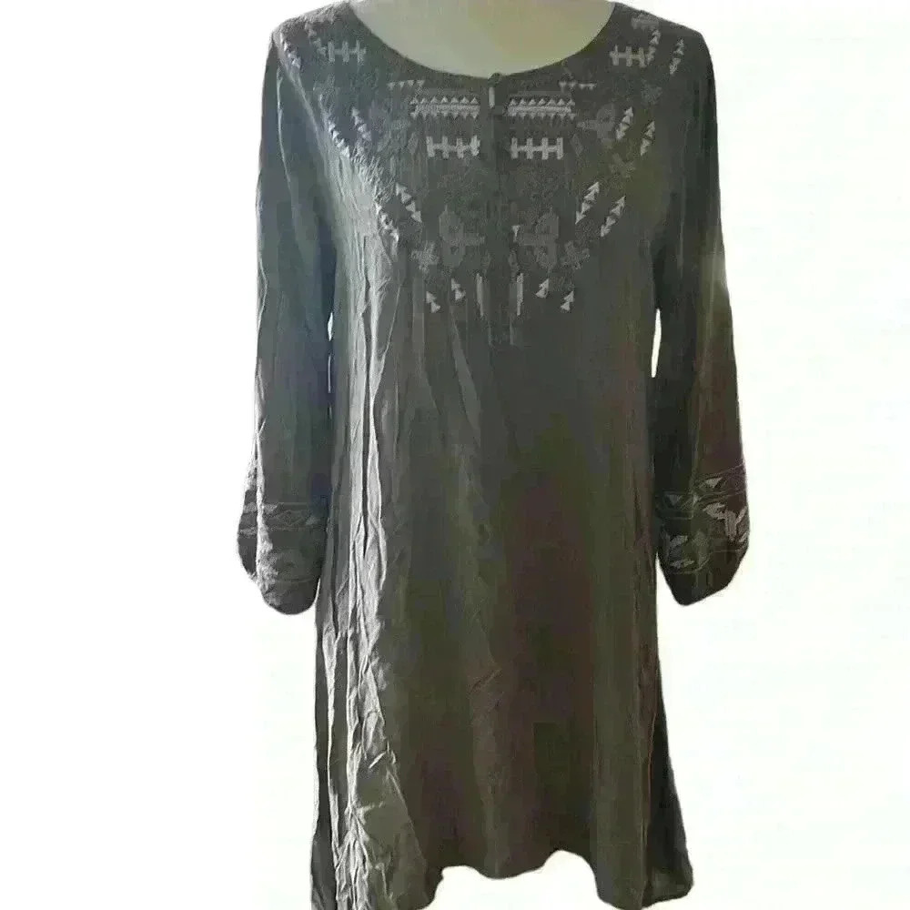 NWT MONORENO Detailed Embroidered Grey Boho Blouse Women’s Size M​
